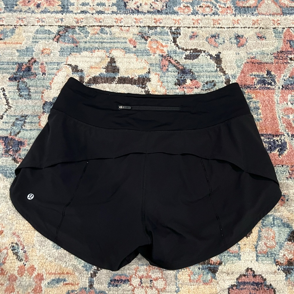 Lululemon Speed Up Mid-Rise Lined Short 4”